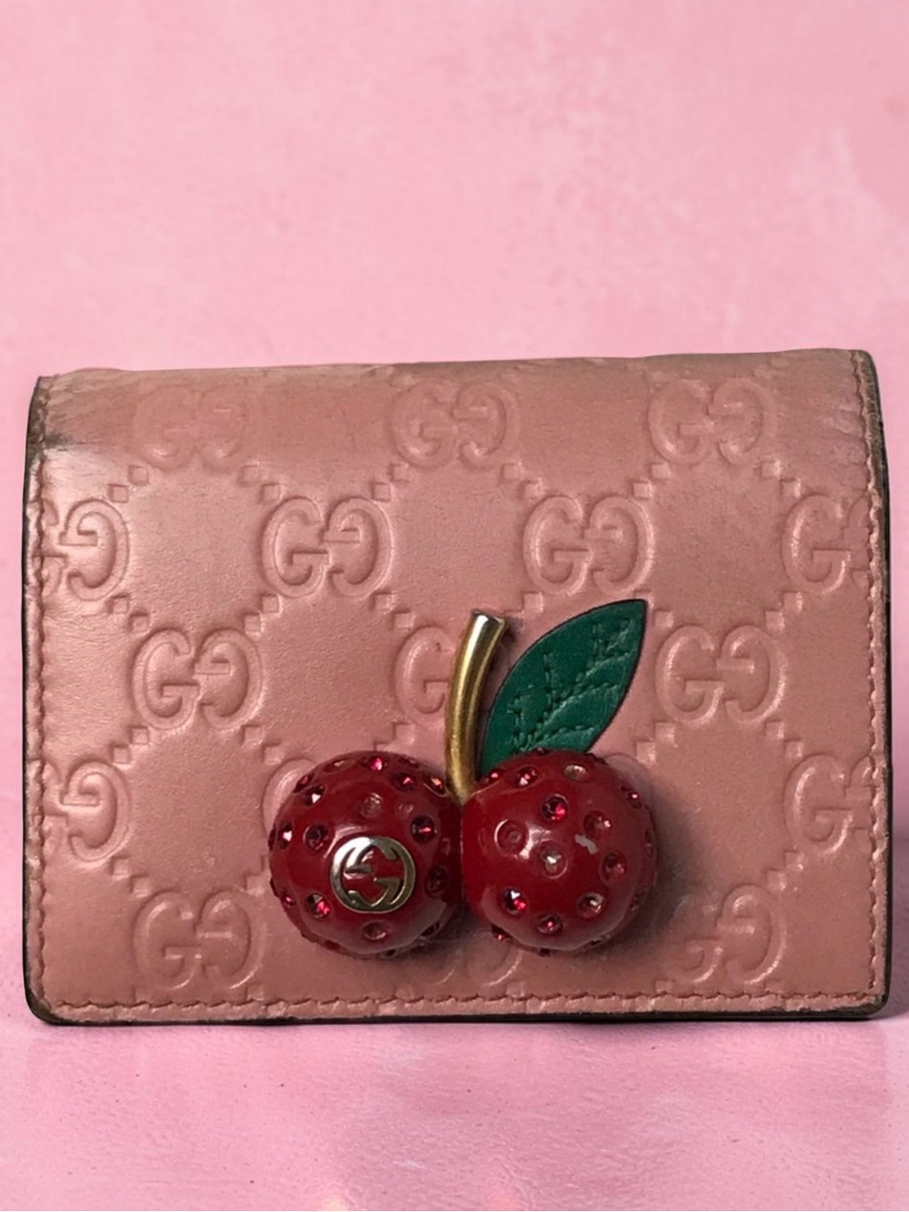 GUCCI GG Supreme Japan Exclusive 3D Cherry Leather Compact Wallet 😍🍒
